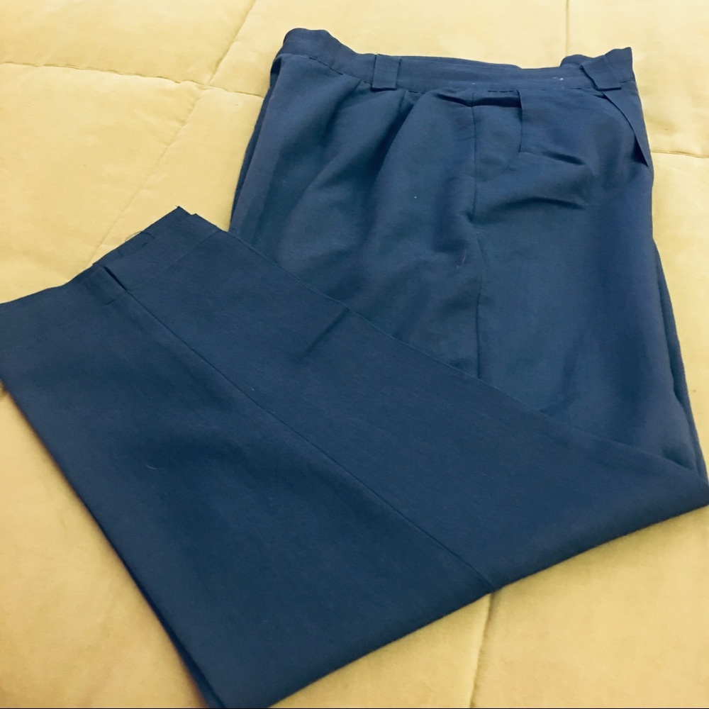 Suit - Picture 8 of 8